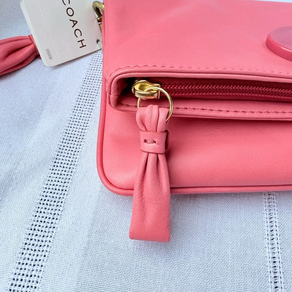 NWT Coach Punch Pink Leather Wristlet - Picture 13 of 15